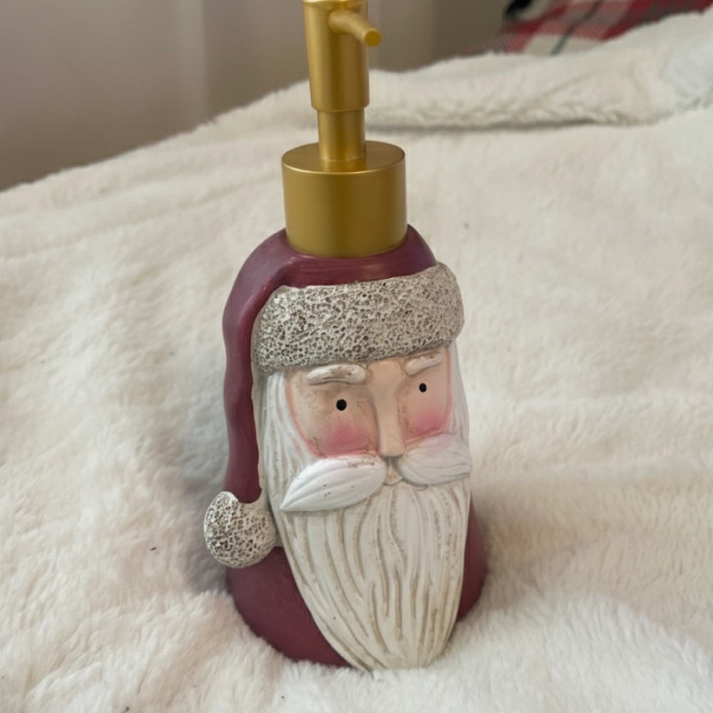 Festive Santa Soap Dispenser - Picture 2 of 3